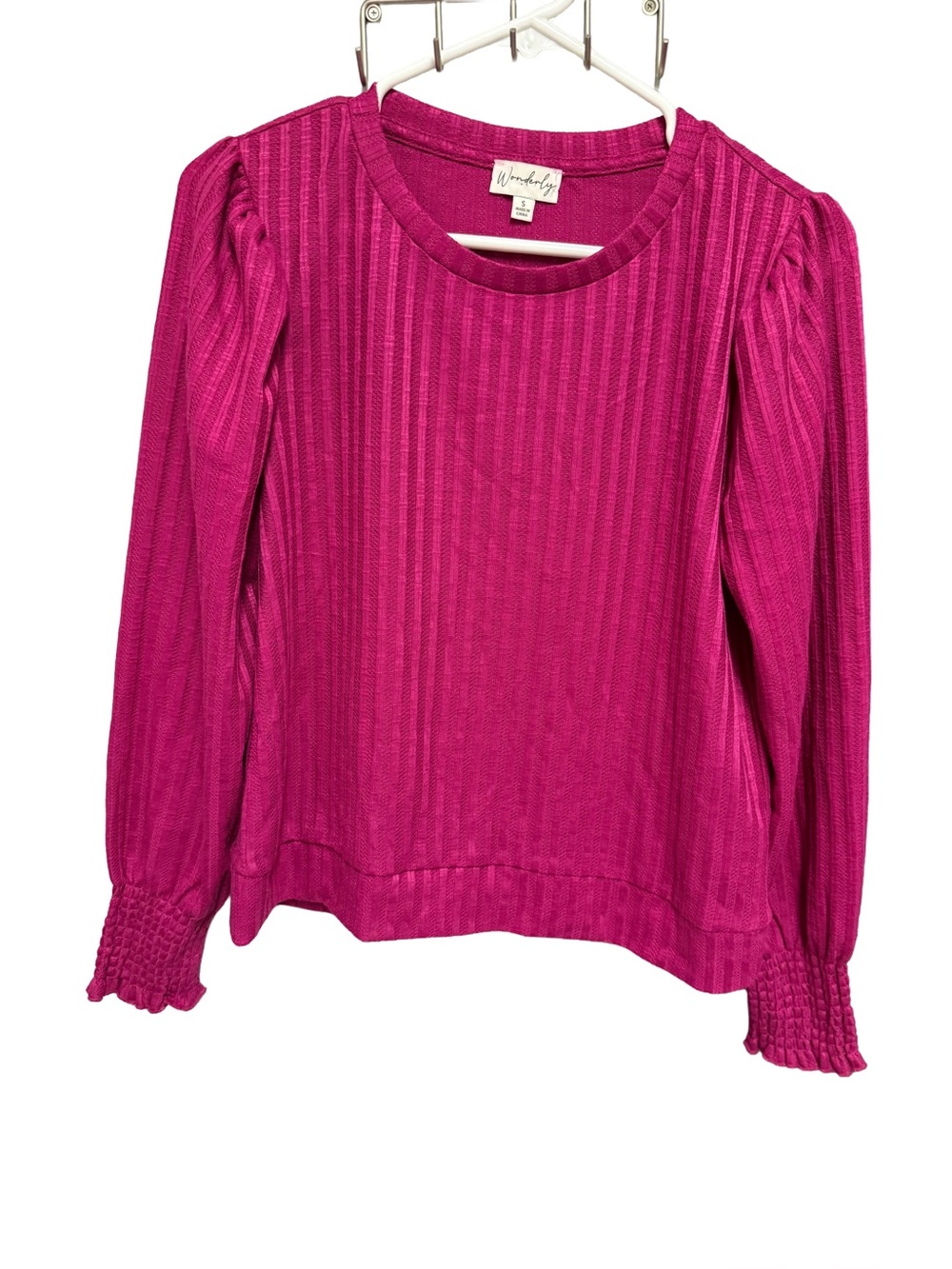 Wonderly Women's Small Magenta Ribbed Top w/ Puff Sleeves & Smocked Cuffs